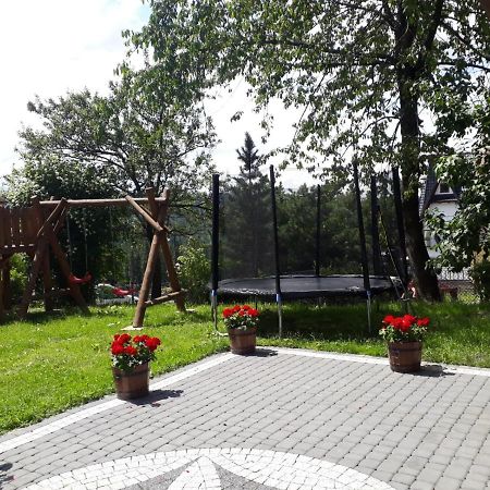 Pokoje Goscinne Jaworowy Буковина Татжанска Екстериор снимка
