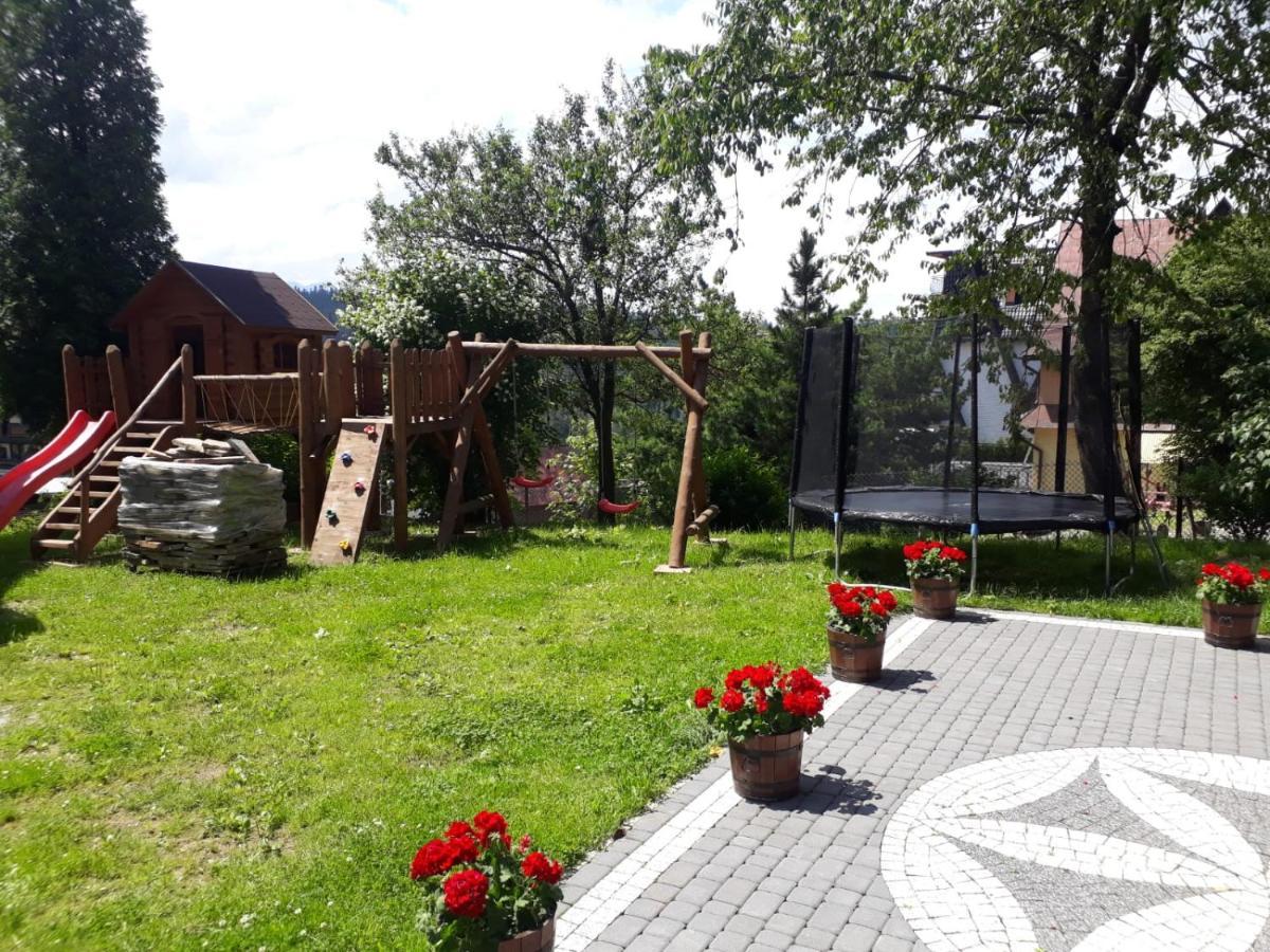 Pokoje Goscinne Jaworowy Буковина Татжанска Екстериор снимка